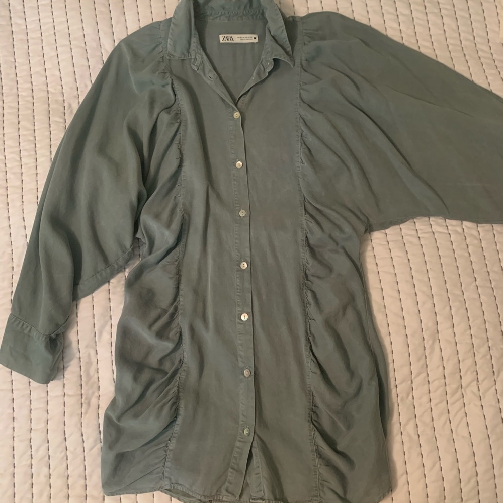 Zara long sleeve button down dress